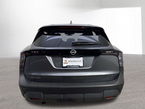 New 2025 Nissan Kicks SV image 31