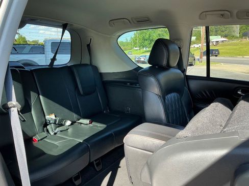 Used 2023 Nissan Armada Platinum w/ Captain's Chairs Package RWD image 11