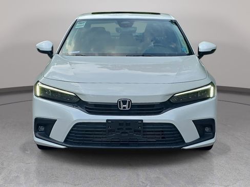 Used 2024 Honda Civic Touring image 2