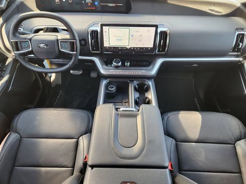 New 2026 Ford Expedition Platinum w/ Stealth Performance Package image 19