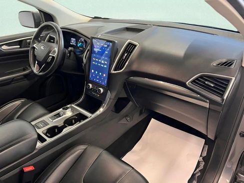 Used 2022 Ford Edge Titanium w/ Equipment Group 301A image 12