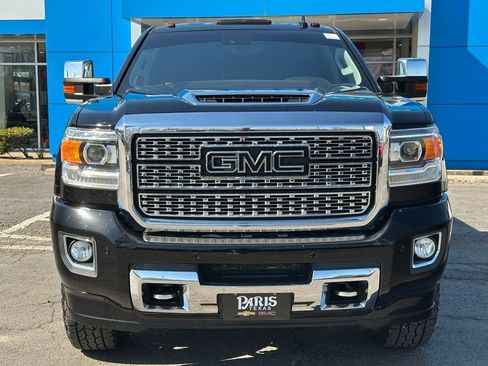 Used 2018 GMC Sierra 2500 Denali w/ Duramax Plus Package image 2
