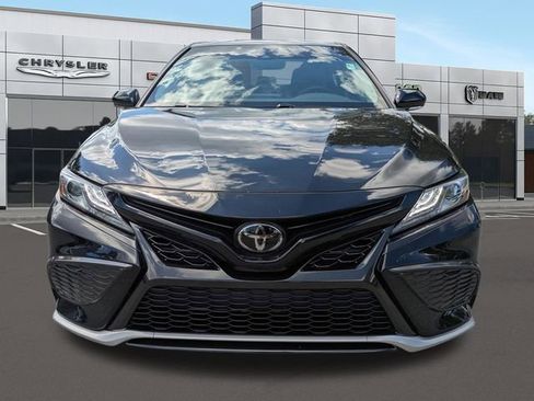 Used 2022 Toyota Camry XSE FWD image 9