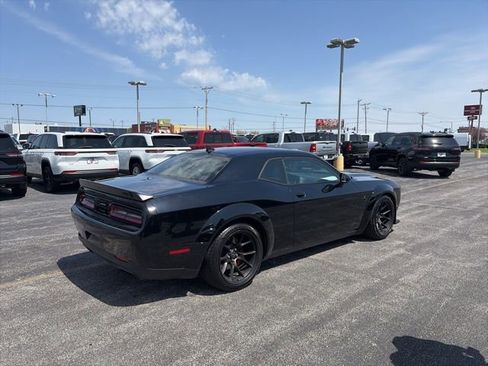 Used 2022 Dodge Challenger SRT Hellcat Redeye RWD image 6