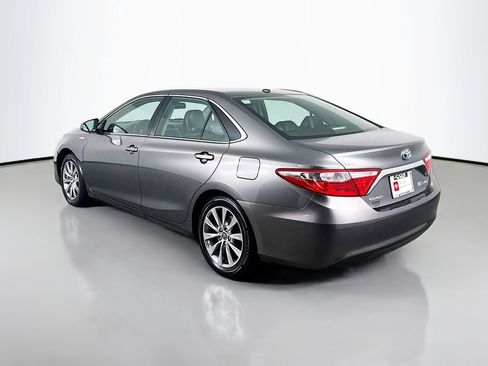 Used 2016 Toyota Camry XLE image 7