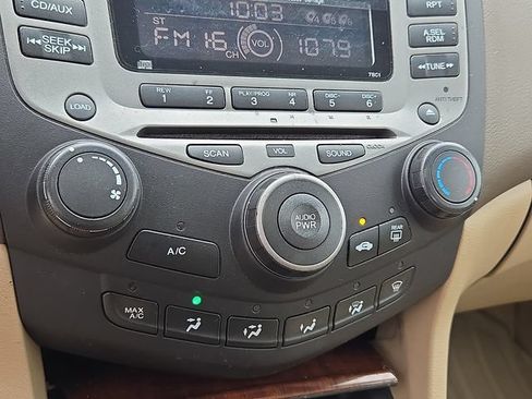 Used 2006 Honda Accord EX image 11