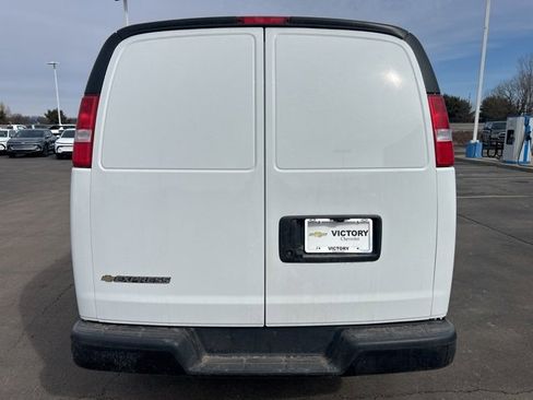 Used 2025 Chevrolet Express 2500 Extended w/ Driver Convenience Package image 6