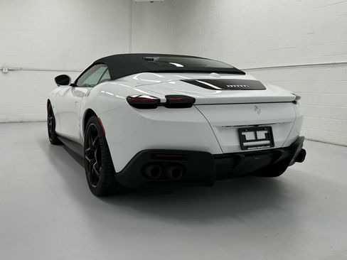 Used 2025 Ferrari Roma Spider RWD image 15