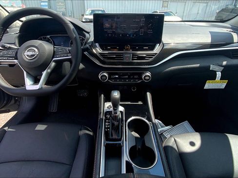 New 2025 Nissan Altima 2.5 SR w/ SR Premium Package image 5