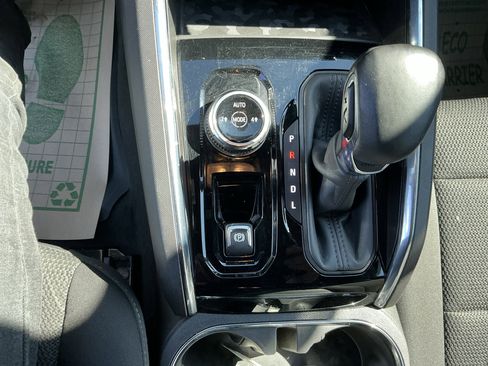 Used 2024 GMC Canyon Elevation w/ Convenience Package AWD/4WD image 25