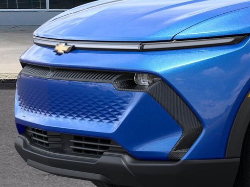 New 2026 Chevrolet Equinox EV LT image 37