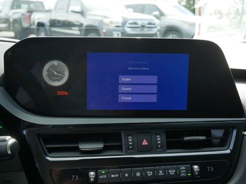 Used 2024 Lexus ES 350 w/ Premium Package FWD image 18