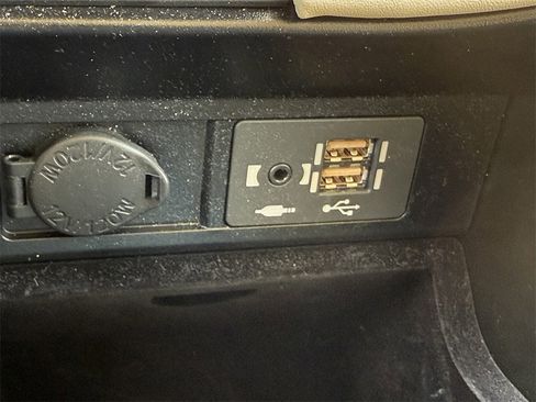 Used 2022 Lexus RX 450h AWD image 31