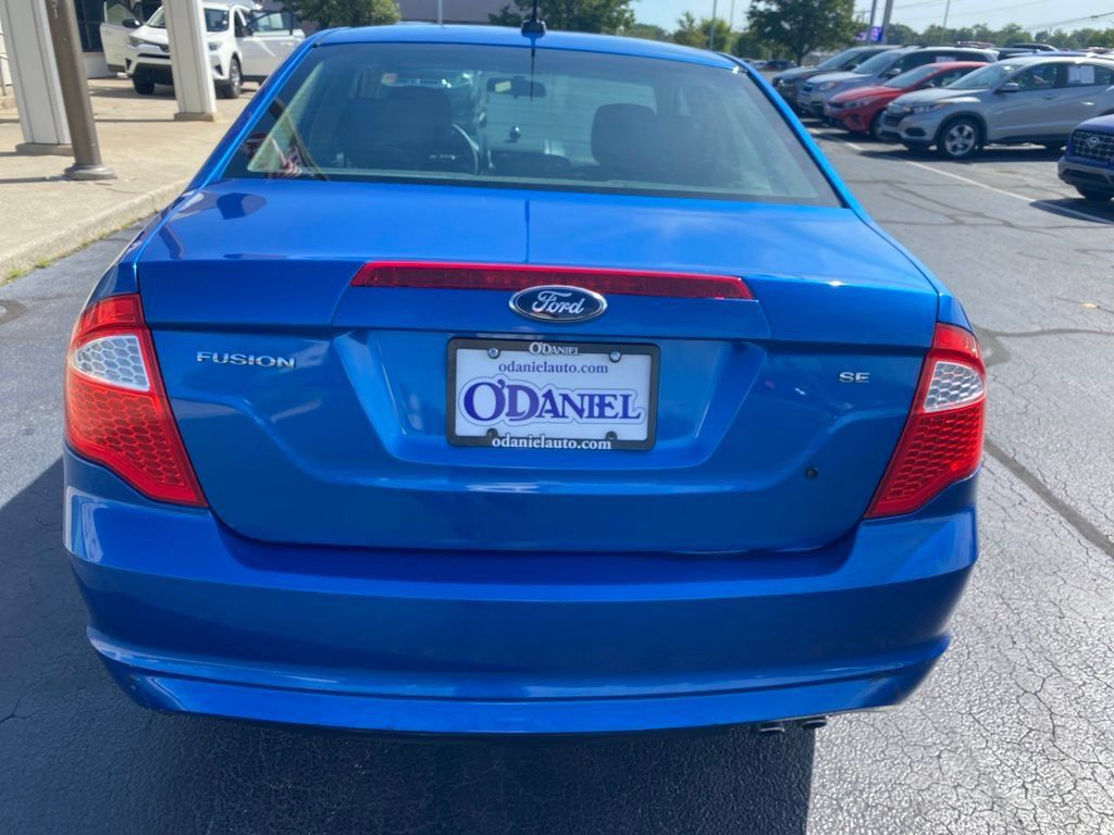Used 2011 Ford Fusion SE FWD image 5