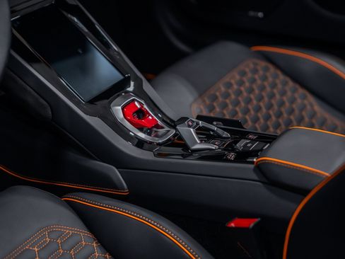 Used 2024 Lamborghini Huracan EVO AWD/4WD image 23