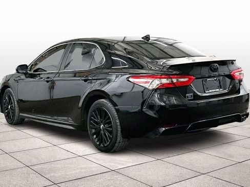 Used 2019 Toyota Camry SE image 11