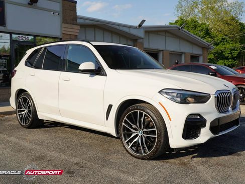 Used 2019 BMW X5 xDrive40i w/ M Sport Package AWD/4WD image 9