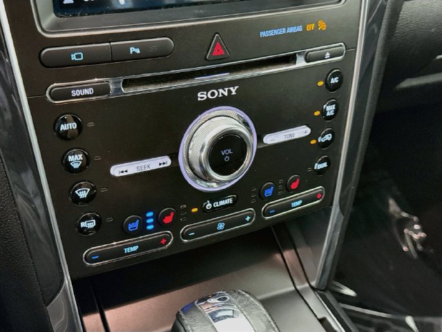 Used 2018 Ford Explorer Limited AWD/4WD image 16