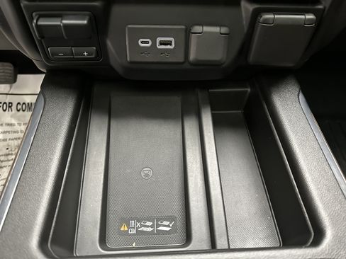 Used 2020 Chevrolet Silverado 2500 High Country image 50