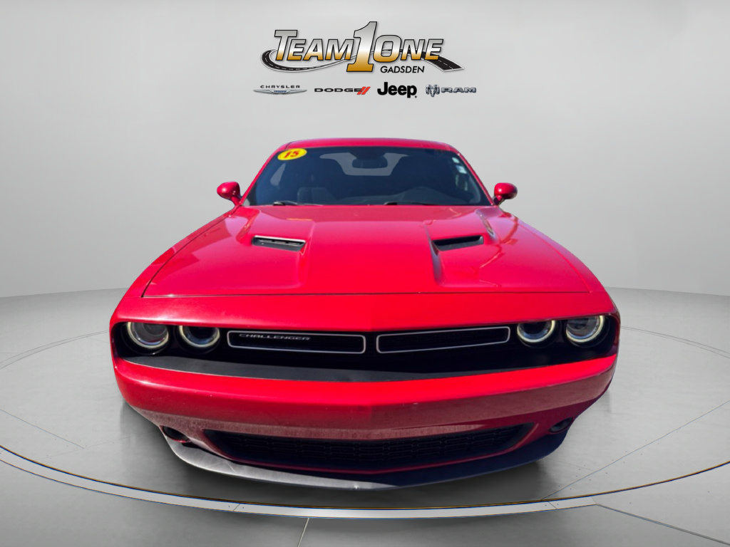 Used 2015 Dodge Challenger SXT w/ Driver Convenience Group RWD image 9