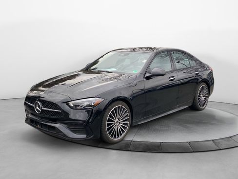 Used 2025 Mercedes-Benz C 300 4MATIC Sedan image 3
