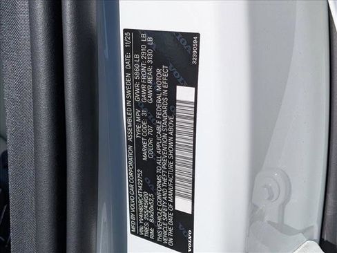 New 2026 Volvo XC60 T8 Plus w/ Climate Package image 20