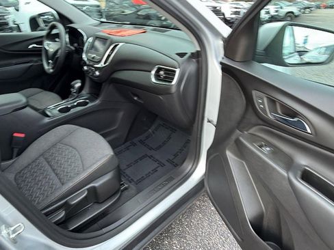 Used 2022 Chevrolet Equinox LT FWD image 16