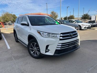 Used 2017 Toyota Highlander XLE