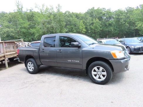 Used 2009 Nissan Titan SE w/ SE Drivers Convenience Pkg image 5