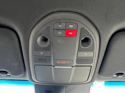 Used 2025 Genesis G70 2.5T AWD/4WD image 22