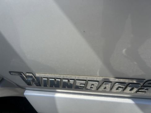 Used 2015 Mercedes-Benz Sprinter 3500 image 19