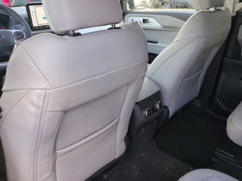 New 2026 Ford Explorer Active w/ Active Comfort Package image 18