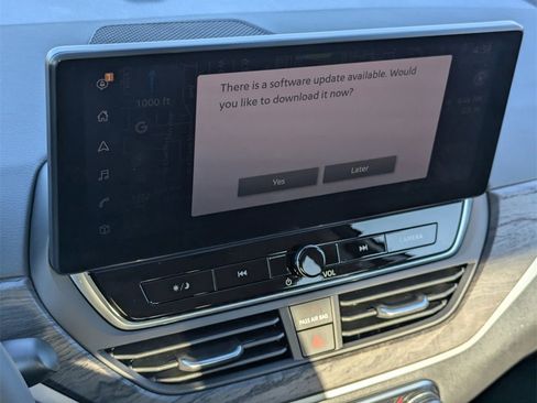 New 2025 Nissan Altima 2.5 SL image 13