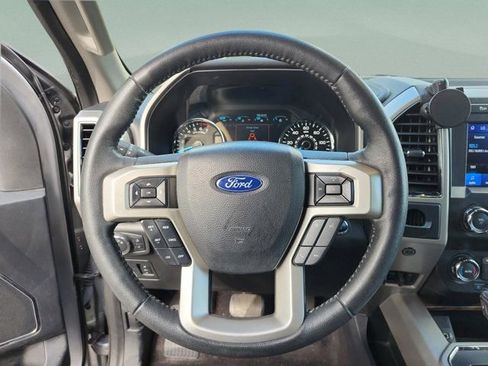 Used 2020 Ford F150 Lariat image 9