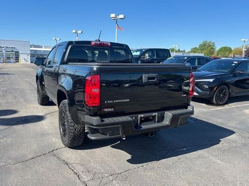 Used 2022 Chevrolet Colorado Z71 w/ Z71 Midnight Edition AWD/4WD image 7