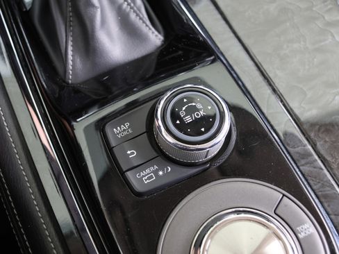 Used 2021 INFINITI QX80 Luxe RWD image 28