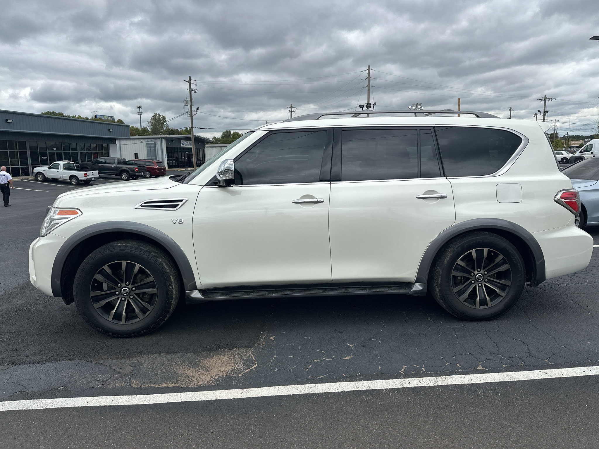 Used 2018 Nissan Armada Platinum w/ Captain Seat Package AWD/4WD image 9