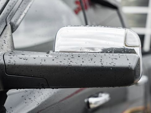 Used 2018 RAM 3500 Laramie Longhorn image 22