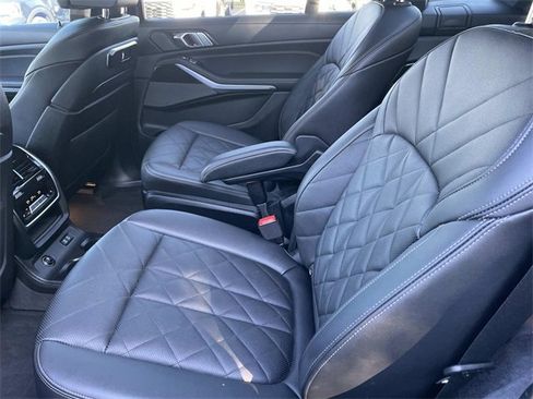 Used 2024 BMW X7 xDrive40i w/ M Sport Package image 24