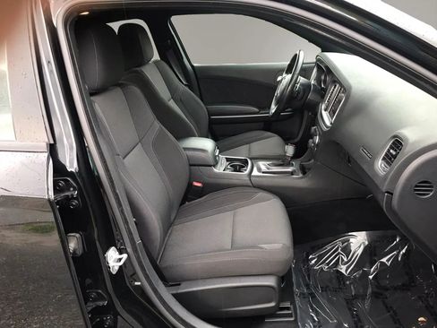Used 2019 Dodge Charger SXT AWD/4WD image 45