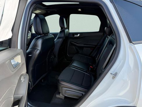 Used 2025 Ford Escape ST-Line w/ Tech Pack #1 AWD/4WD image 5