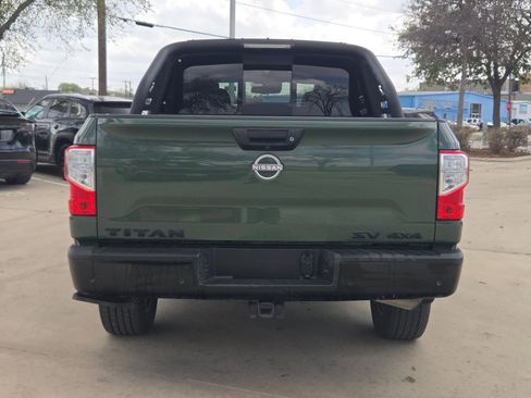Used 2024 Nissan Titan SV w/ SV Bronze Edition Package image 4