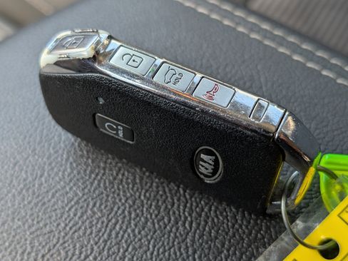 Used 2021 Kia Niro LXS image 32