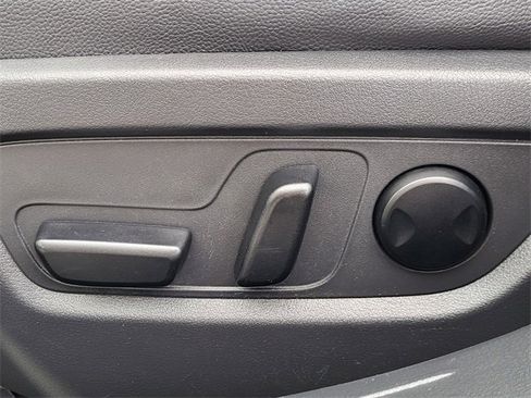 Used 2024 MAZDA CX-50 AWD 2.5 S w/ Preferred Package image 5