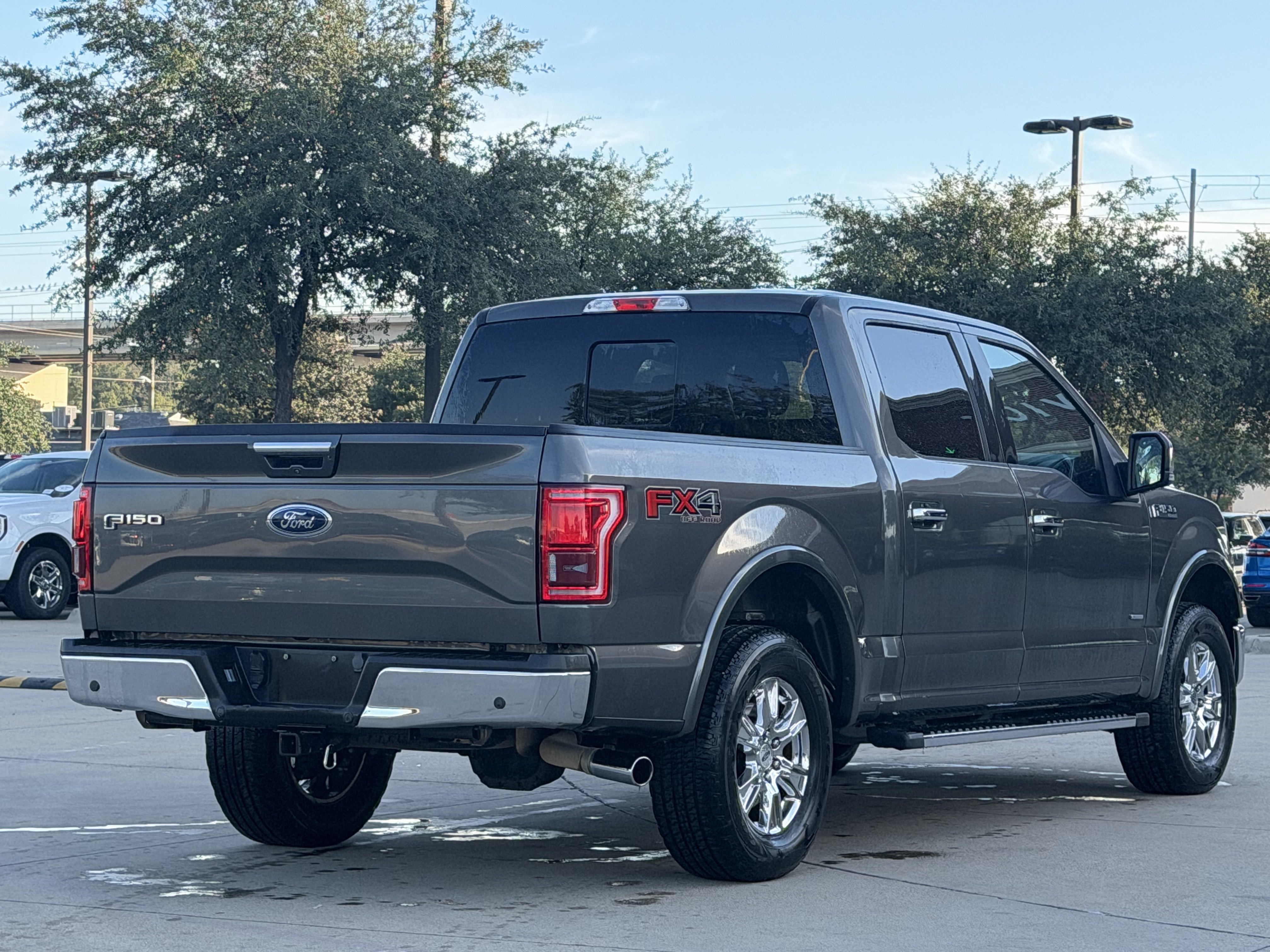 Used 2017 Ford F150 Lariat AWD/4WD image 4