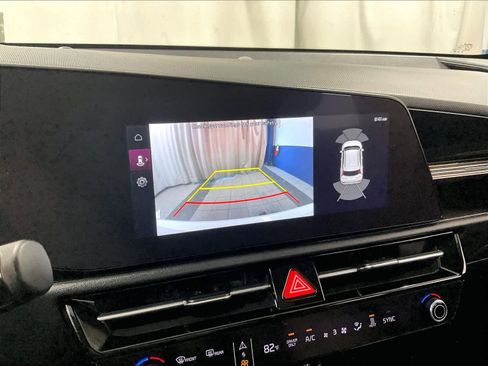 Used 2023 Kia Niro Wave w/ Wave Preserve Package image 19