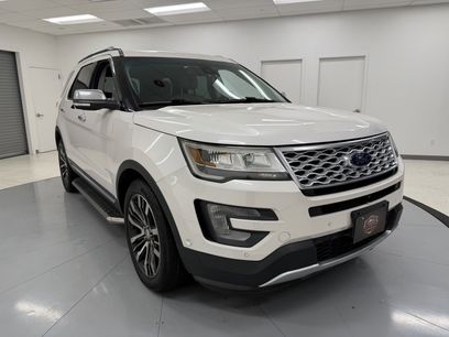 Used 2017 Ford Explorer Platinum