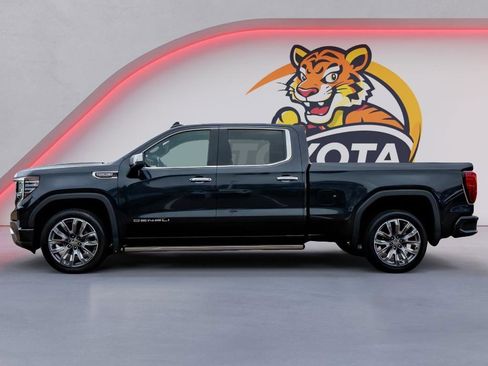 Used 2023 GMC Sierra 1500 Denali w/ Denali Reserve Package image 8