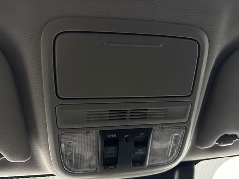 Used 2019 Honda Odyssey EX-L image 33