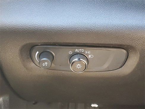 Certified 2023 Chevrolet Traverse LT w/ LPO, Floor Liner Package image 19